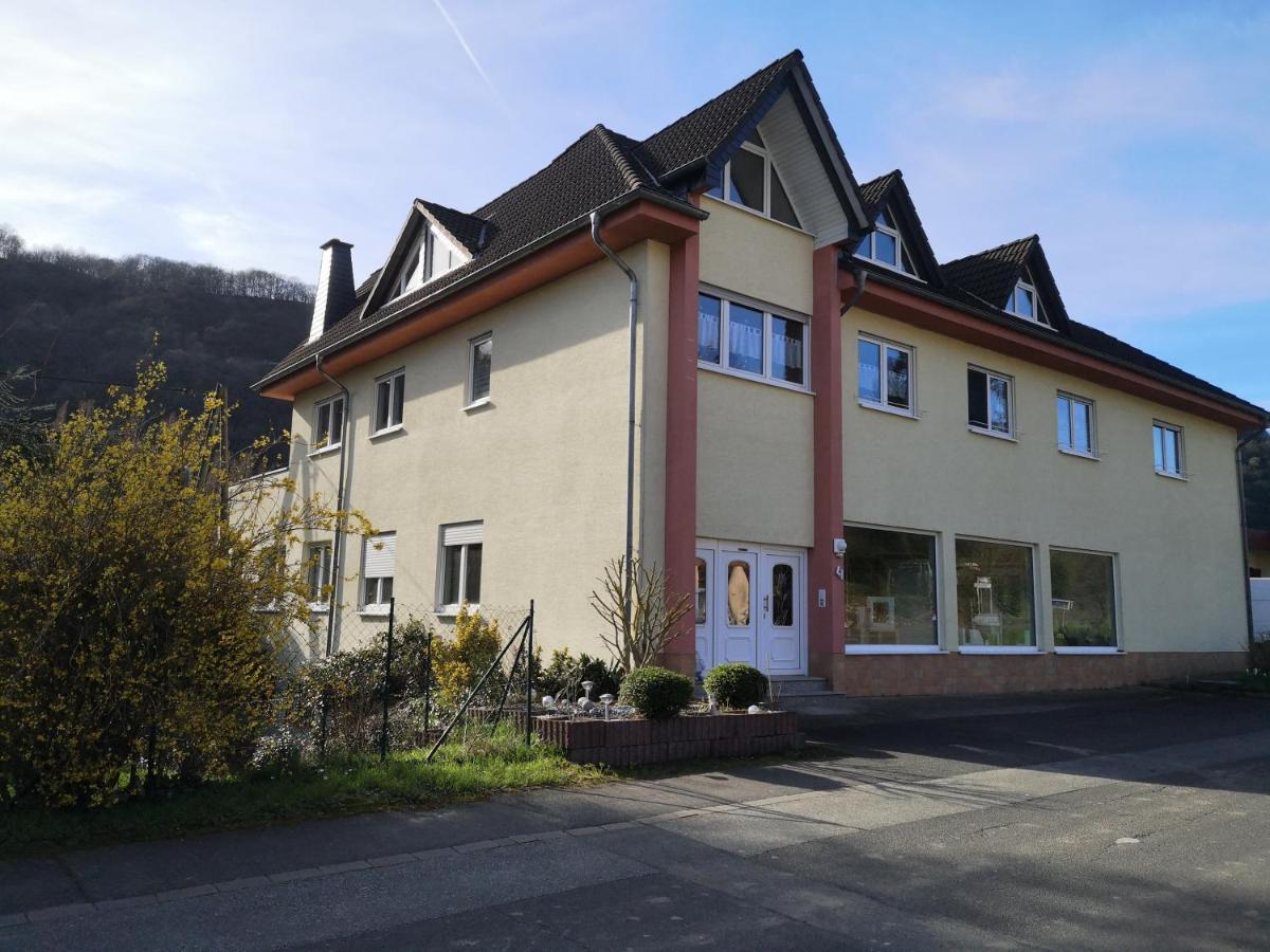 Casa Mosella Apartman Enkirch Kültér fotó